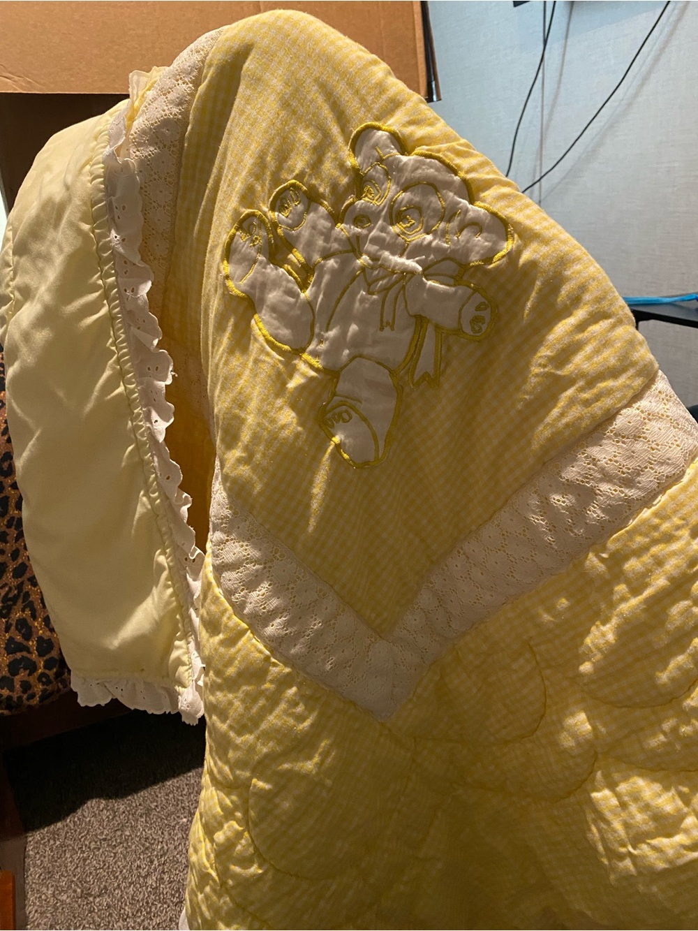 Yellow Teddy Appliqué Baby Quilt - Classic Nursery Quilt
